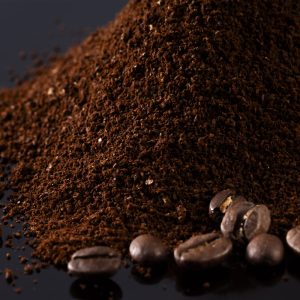 Mostrando el cafe natural molido oriental