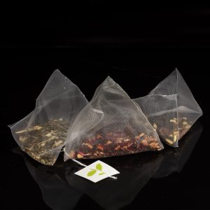 Mostrando la piramide de infusion de frutos rojos